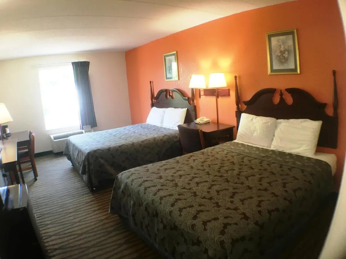 President Inn & Suites 8